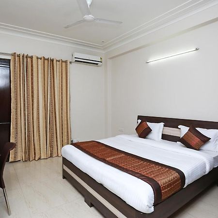 Oyo 11911 Go Rooms Gurgaon Exterior photo