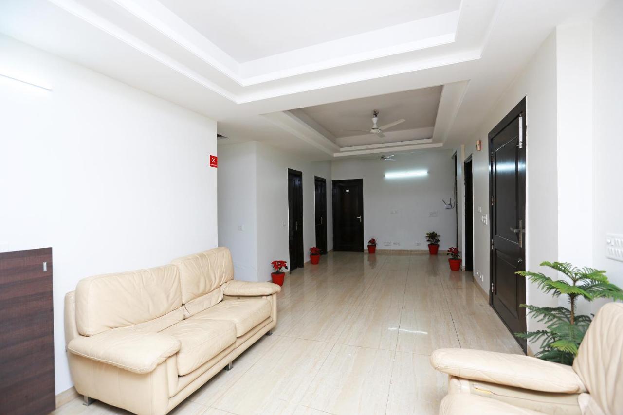 Oyo 11911 Go Rooms Gurgaon Exterior photo