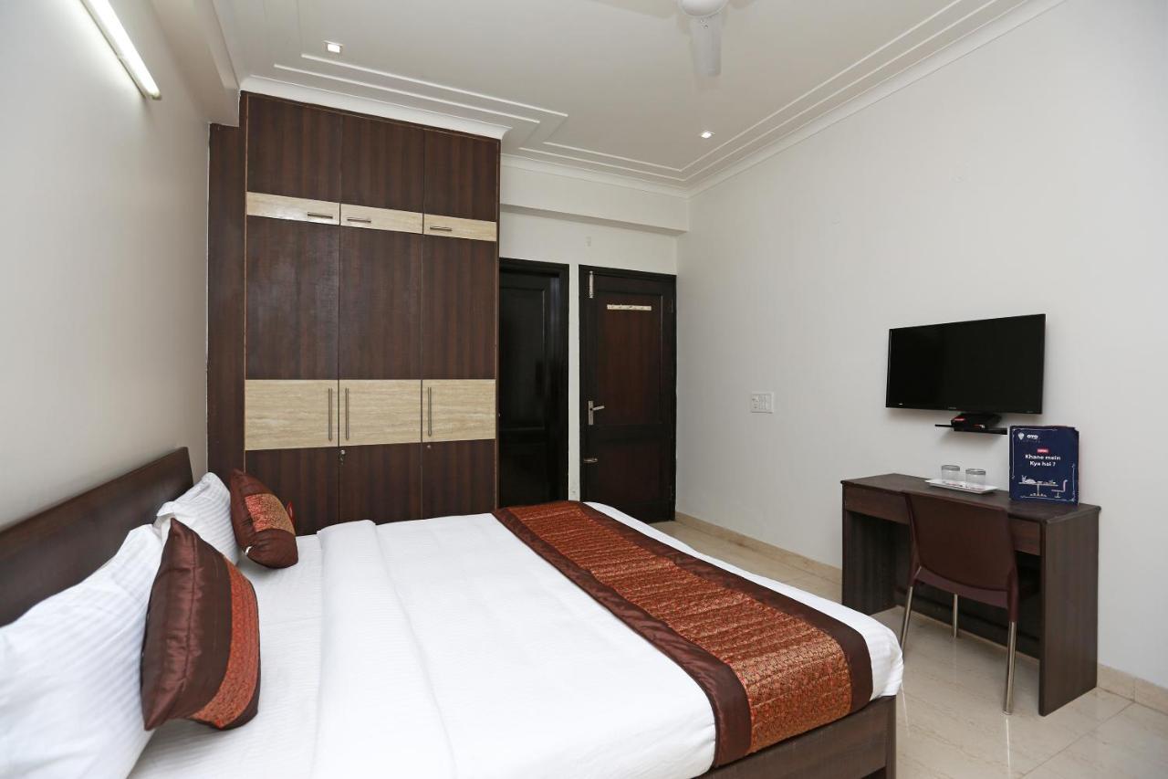 Oyo 11911 Go Rooms Gurgaon Exterior photo