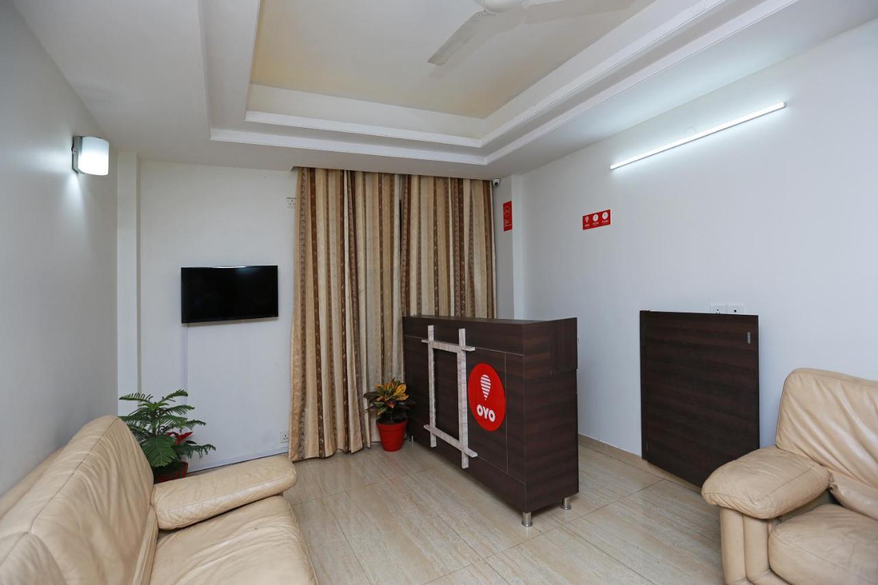 Oyo 11911 Go Rooms Gurgaon Exterior photo