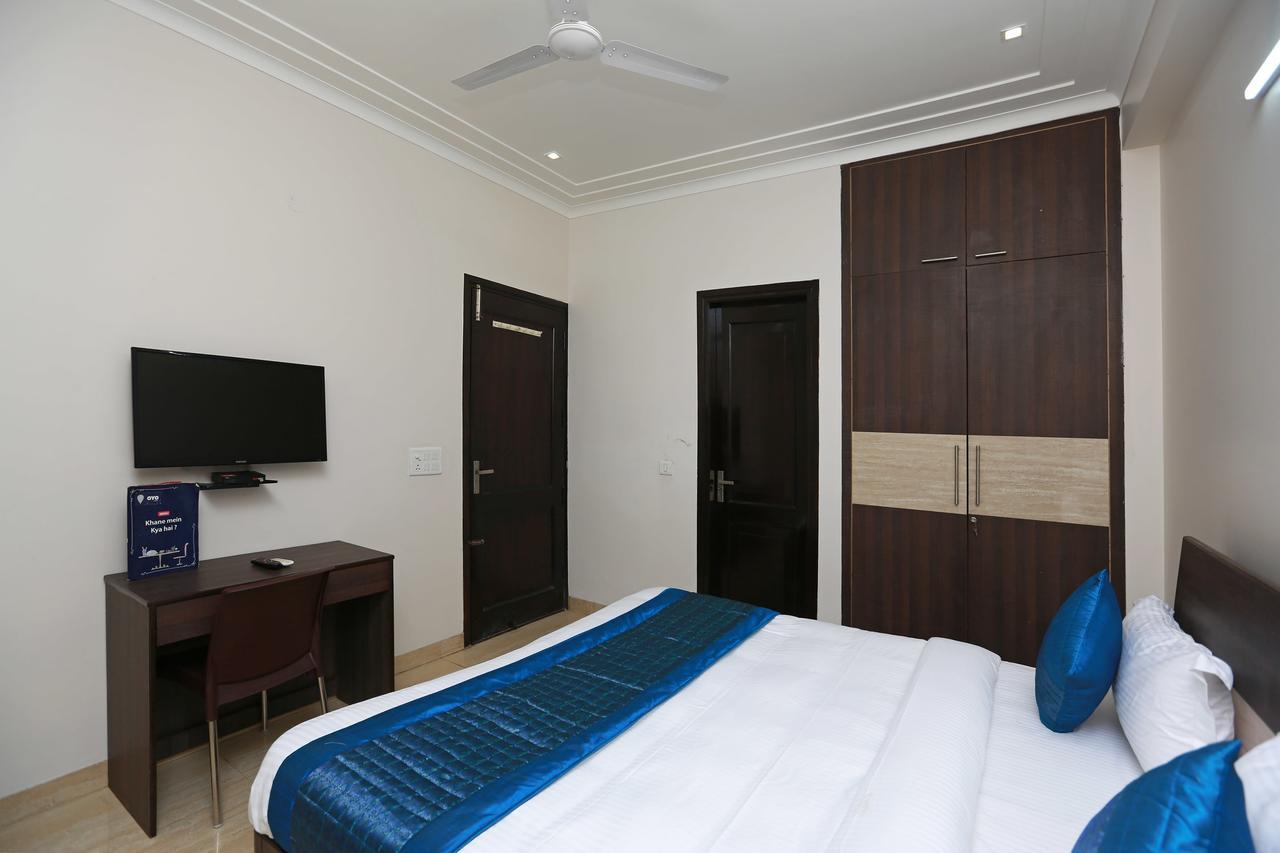 Oyo 11911 Go Rooms Gurgaon Exterior photo